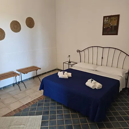 Casa Cavarra Bed & Breakfast