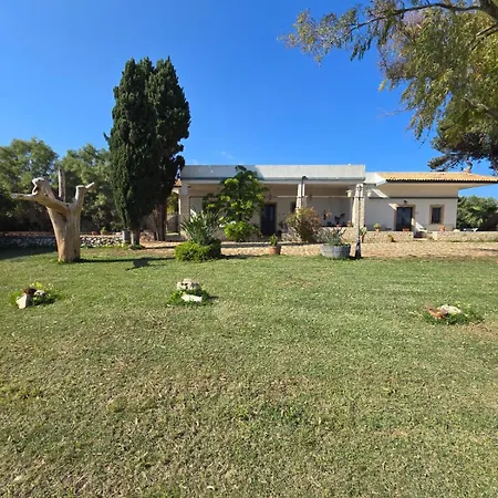 Casa Cavarra *