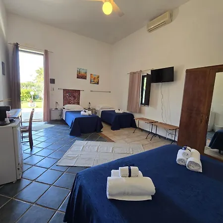 Casa Cavarra Bed & Breakfast