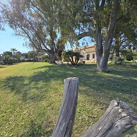 Casa Cavarra Bed & Breakfast
