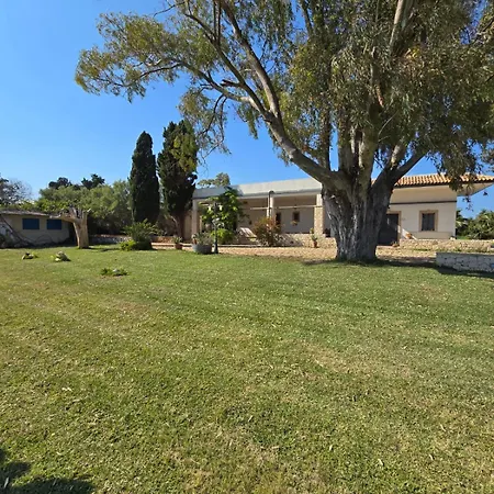 Casa Cavarra לינה וארוחת בוקר 3*