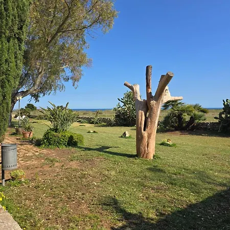 לינה וארוחת בוקר Casa Cavarra