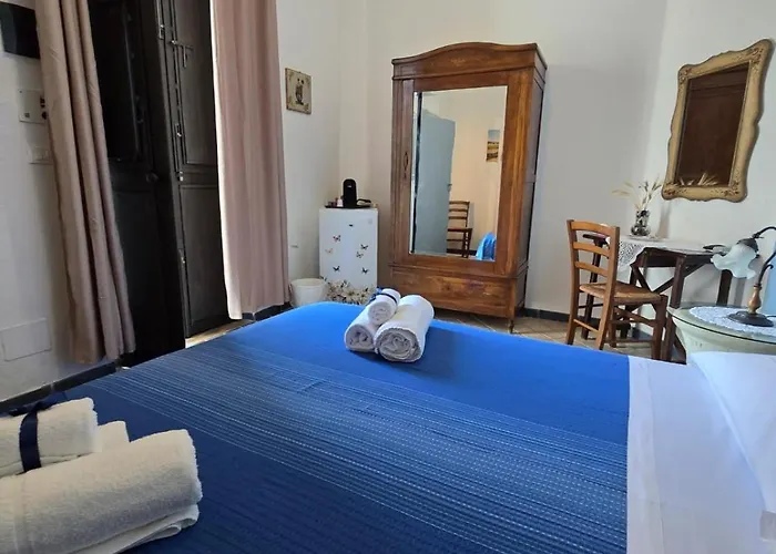 Frühstückspension Casa Cavarra 3*